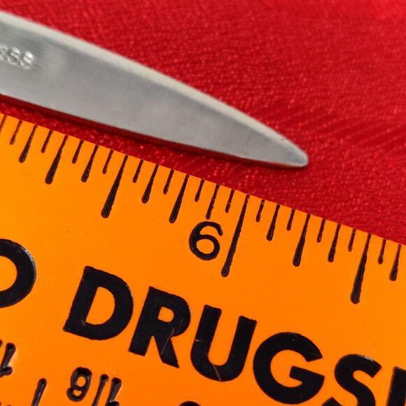 8X SF Oneida Oneidacraft Deluxe Stainless Wintersong Salad Forks - Picture 6 of 13